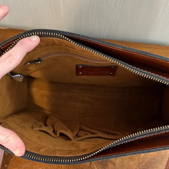 Patricia Nash Tan and Brown Shoulder Bag - Picture 8 of 16